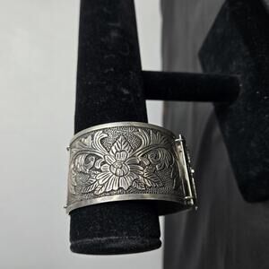 Vintage Peru 925 Sterling Silver Wide Floral Panel Bracelet Cuff 61g Artisan